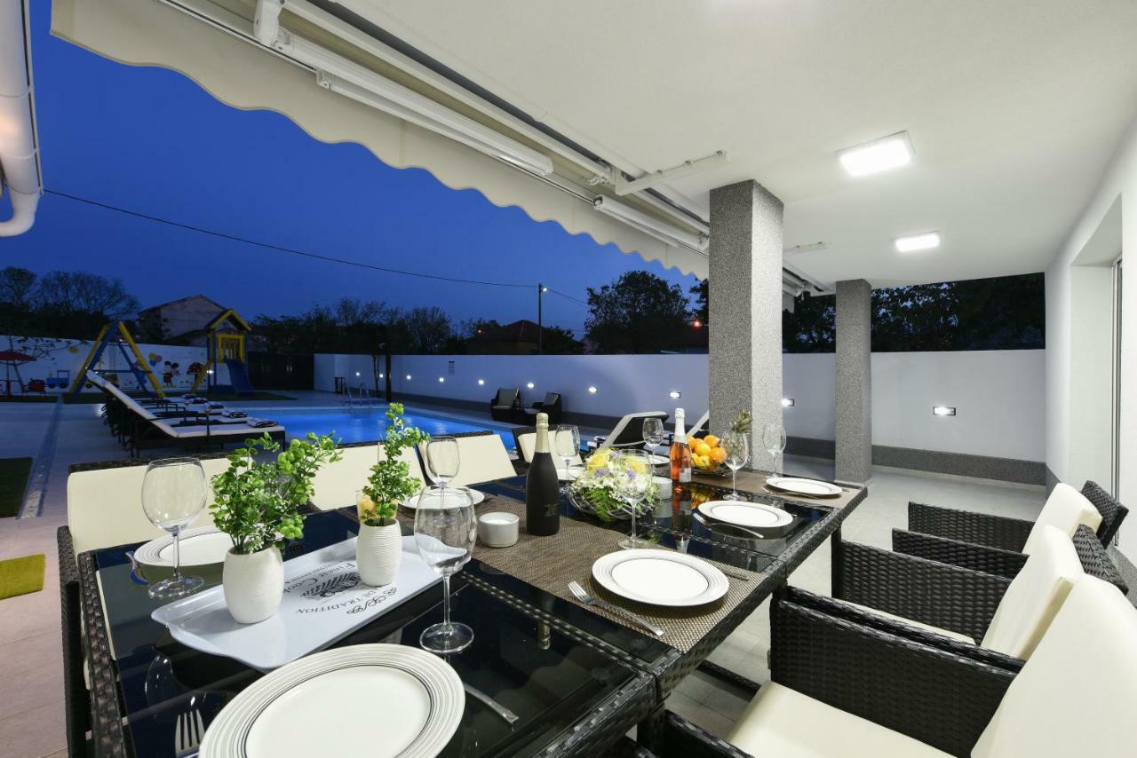 Villa Mare - With Heated Pool Zadar Ngoại thất bức ảnh