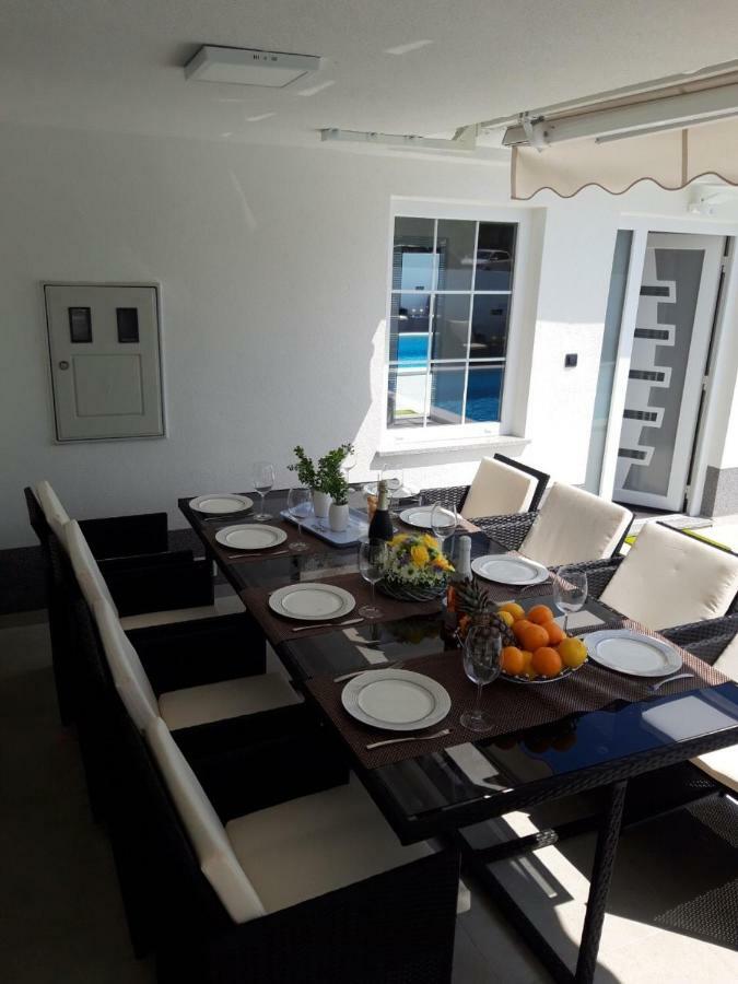 Villa Mare - With Heated Pool Zadar Ngoại thất bức ảnh